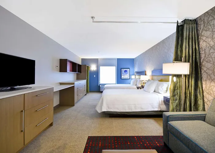 Hotel Home2 By Hilton Airport East Broad