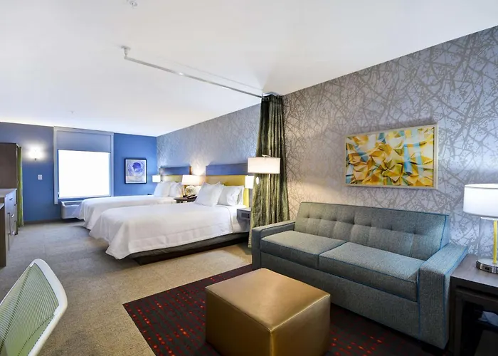 Hotel Home2 By Hilton Airport East Broad 3*