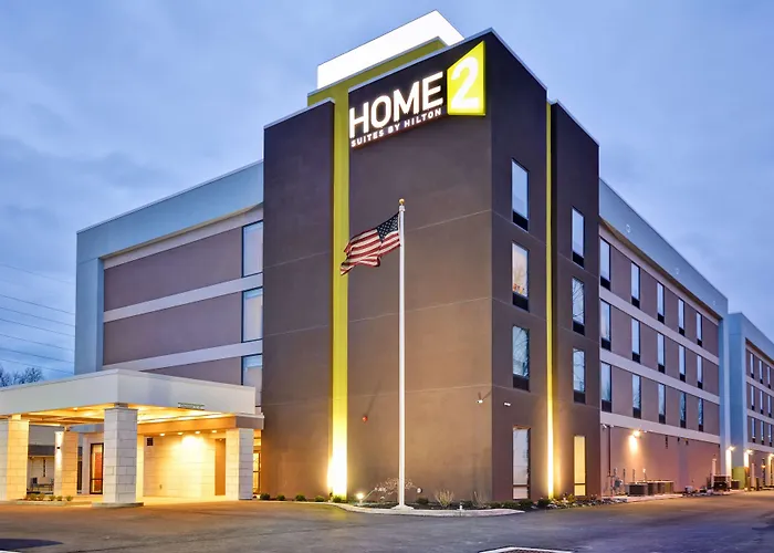 Hotel Home2 By Hilton Airport East Broad 3*