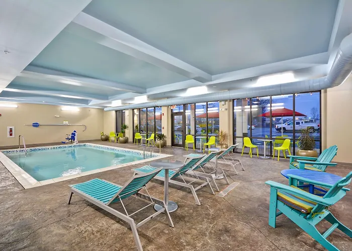 Home2 By Hilton Airport East Broad Hotel 3*