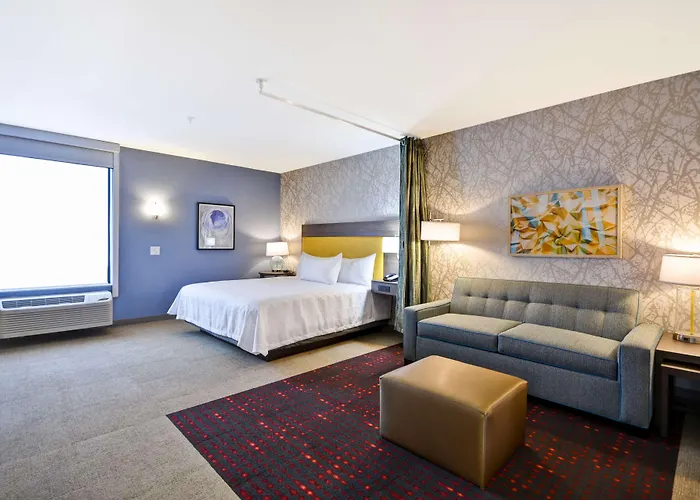 Home2 By Hilton Airport East Broad 3*