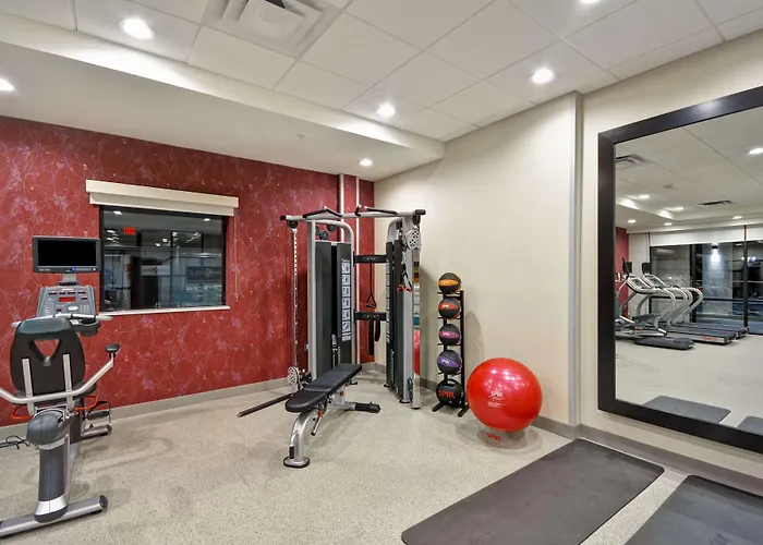 Home2 By Hilton Airport East Broad Hotel 3*