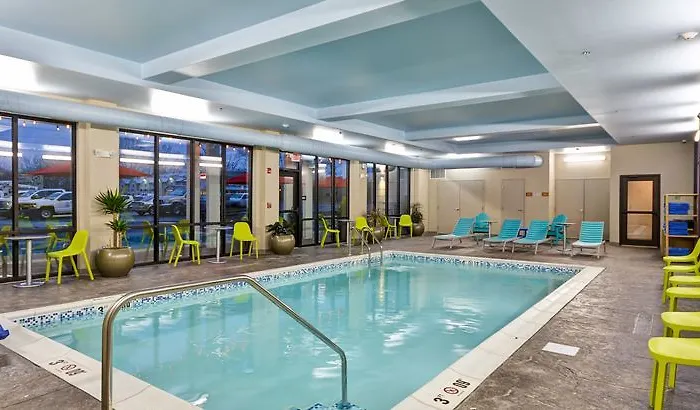 Home2 By Hilton Airport East Broad Hotel 3*